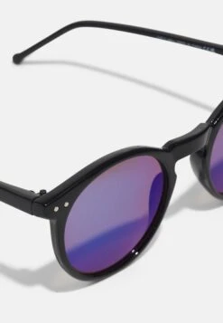 Pier One Unisex - Lunettes De Soleil - Black/Blue -Pier One 11f17cbd777a412ba39007dce293526f