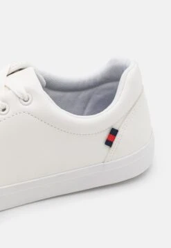 Pier One Unisex - Baskets Basses - White 7 Pier One Unisex - Baskets Basses - White -Pier One 1e08045fec014ab382da64da74b462a7