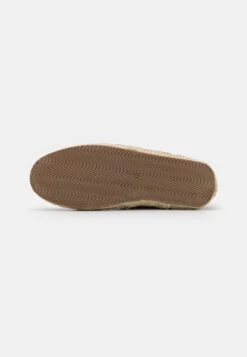 Pier One Unisex - Espadrilles - Brown 6 Pier One Unisex - Espadrilles - Brown -Pier One 23ffc4845e644a6e9d5b182382af5ffb