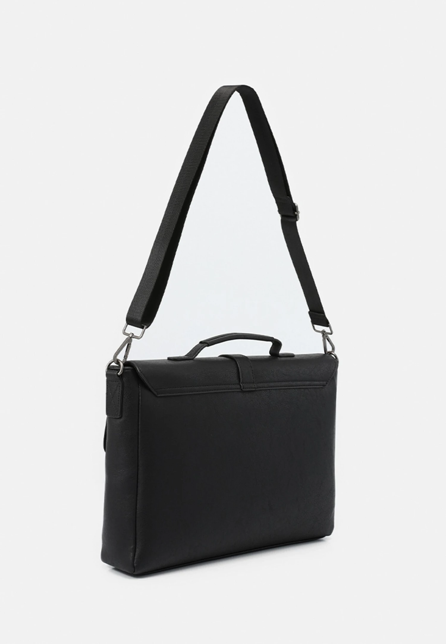 Mallette - 802 - Black Pier One Mallette - 802 - Black -Pier One 269242d5fb54477cb06294b451f718ba scaled