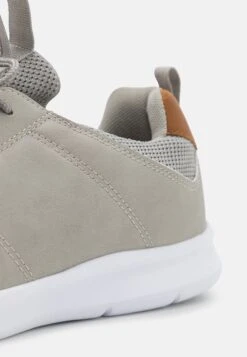 Pier One Baskets Basses - Light Grey 7 Pier One Baskets Basses - Light Grey -Pier One 352a51dd935a42d4b948d56413b28ca7