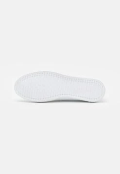 Pier One Unisex - Mocassins - White 6 Pier One Unisex - Mocassins - White -Pier One 559e8b1dcc1146f4ac3228e64e6c8bdb
