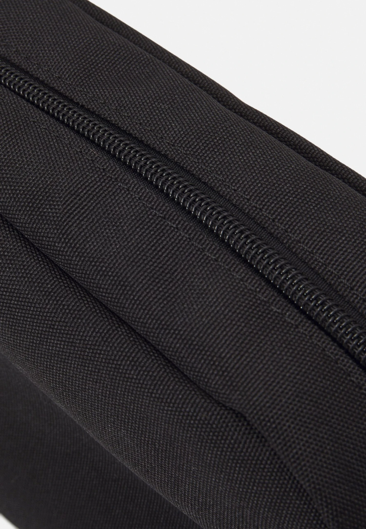 Trousse De Toilette - Black Pier One Trousse De Toilette - Black -Pier One 6b8bd890dcad4cf6adb25ca1146f7127 scaled