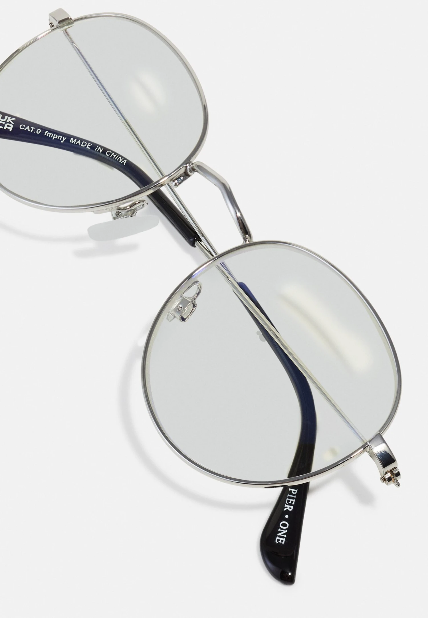Unisex - Lunettes Anti-Lumière Bleue - Silver Pier One Unisex - Lunettes Anti-Lumière Bleue - Silver -Pier One 82056ebcdbf246f18925094a18a18924 scaled