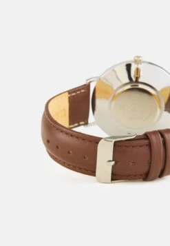 Pier One Unisex - Montre - Brown 3 Pier One Unisex - Montre - Brown -Pier One 8cfea62e918b455ea136d1589dfd3d2c