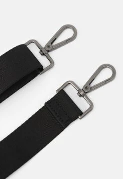 Pier One Mallette - 802 - Black 5 Pier One Mallette - 802 - Black -Pier One ca2bce1b647d4077a05a94838999958f