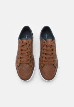 Pier One Unisex - Baskets Basses - 708 -Pier One df61dc64b24a45e0b6b8277d8c9bf02b