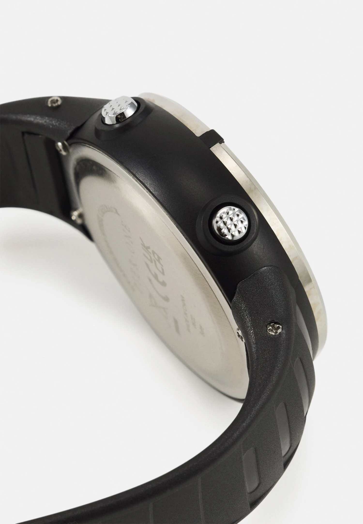 Montre À Affichage Digital - Black Pier One Montre À Affichage Digital - Black -Pier One dfcadef68cfc4a609a0016c90bfeab73 scaled