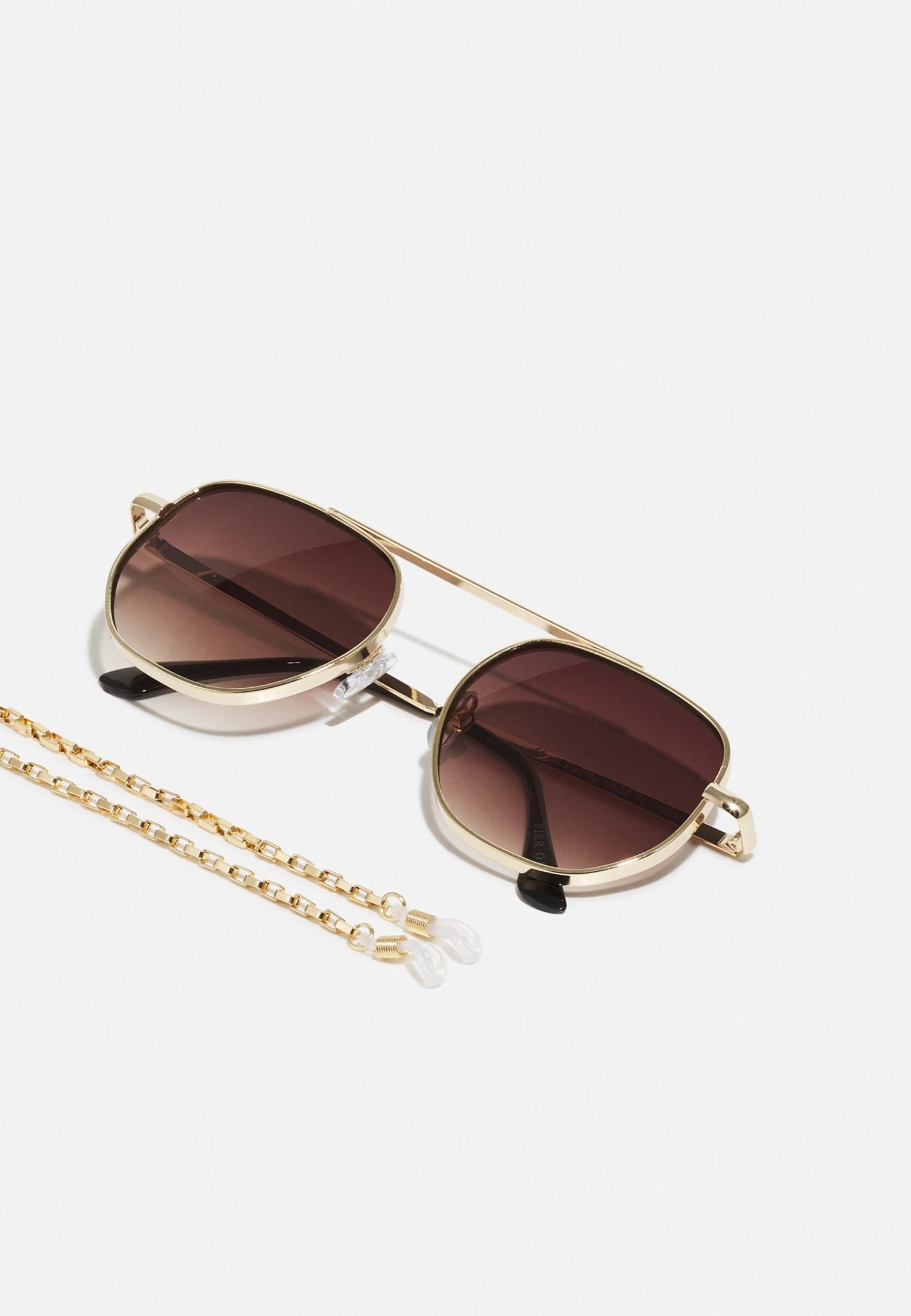 With Chain Set Unisex - Lunettes De Soleil - Brown Pier One With Chain Set Unisex - Lunettes De Soleil - Brown -Pier One f1cdb3b14cd145bd91fa6660ce8a9cd4 scaled