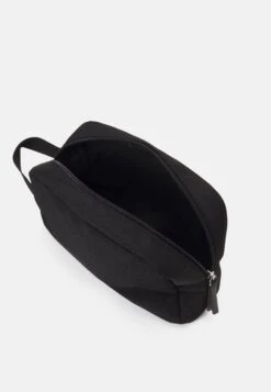 Pier One Trousse De Toilette - Black 4 Pier One Trousse De Toilette - Black -Pier One f5c1775f4f7d4b7bb98a15ef62ac1603